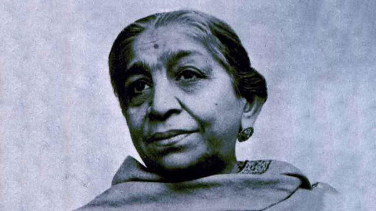 10. After Independence, Sarojini Naidu became the first woman Governor of which Indian state?
