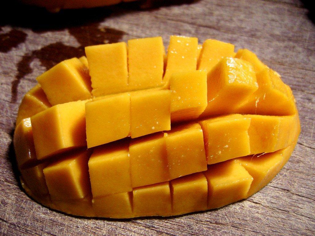 7. What is this style of mango-cutting called? 