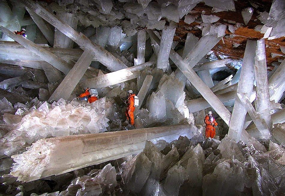 16. Cave Of The Crystals, Mexico