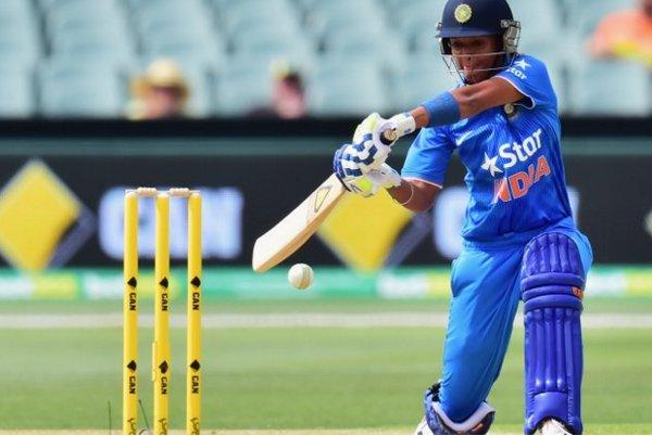 Say Hello To Harmanpreet Kaur, India’s First Woman Cricketer Chosen To Play In The Big Bash