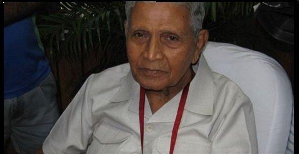 This Retired IAS Officer Has Just Been Declared Class Topper After 47 Years Of Court Battle!