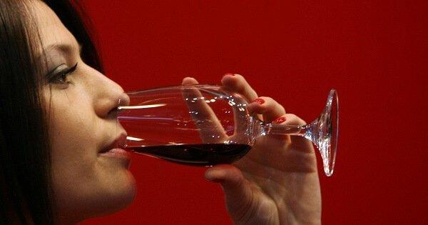 Do NOT Brush Your Teeth After Drinking Wine. You Can Thank Us Later