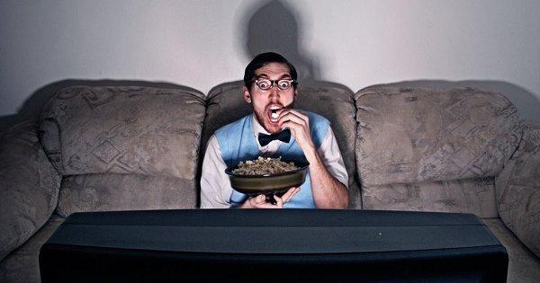 7 Reasons Why Binge Watching Should Officially Be A Way Of Life
