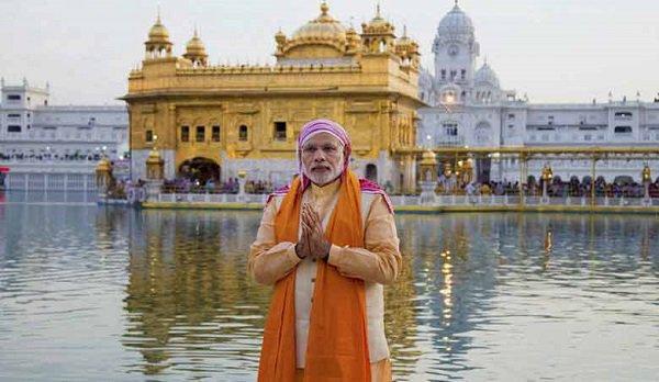 PM Modi Makes A Surprise Visit To Golden Temple, Serves Langar