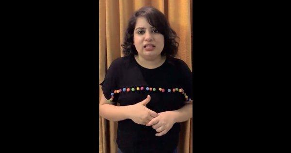 Chatting With Ruuh Is The New Internet Trend & Looks Like Mallika Dua Has Already Caught Onto It
