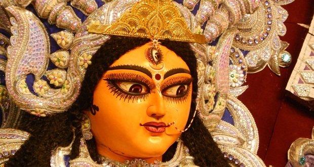 This Powerful Devdutt Pattanaik Piece Tells You Why Durga Won’t Come Home This Ashtami