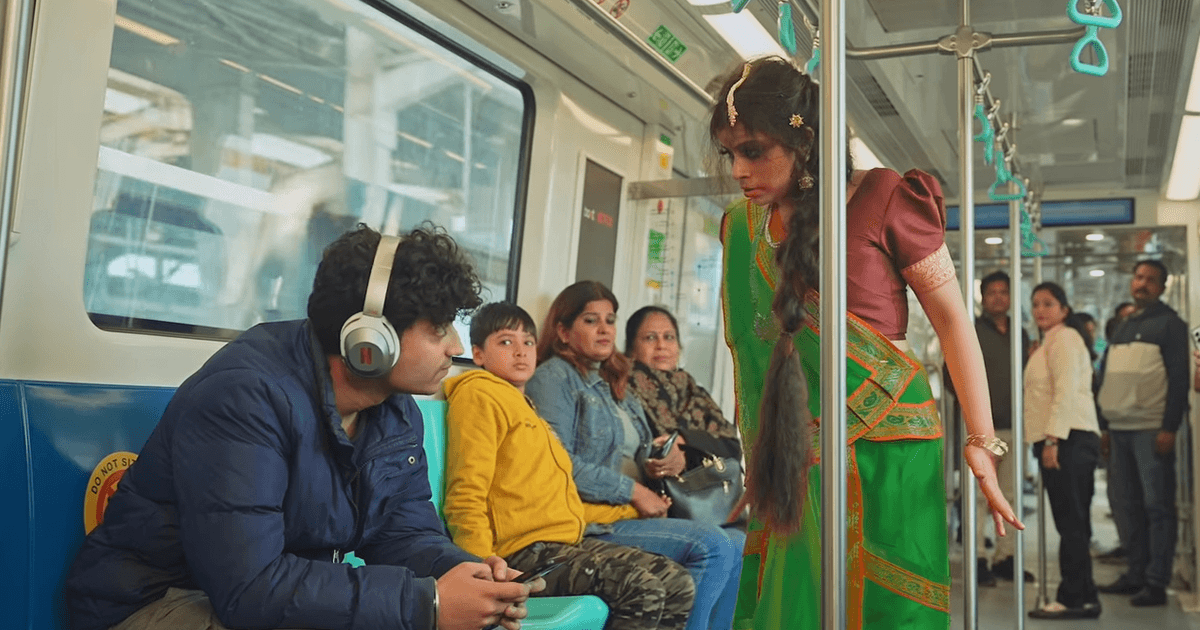 Manjulika Randomly Scared People In The Delhi Metro & Apparently She Had Her ‘Reasons’
