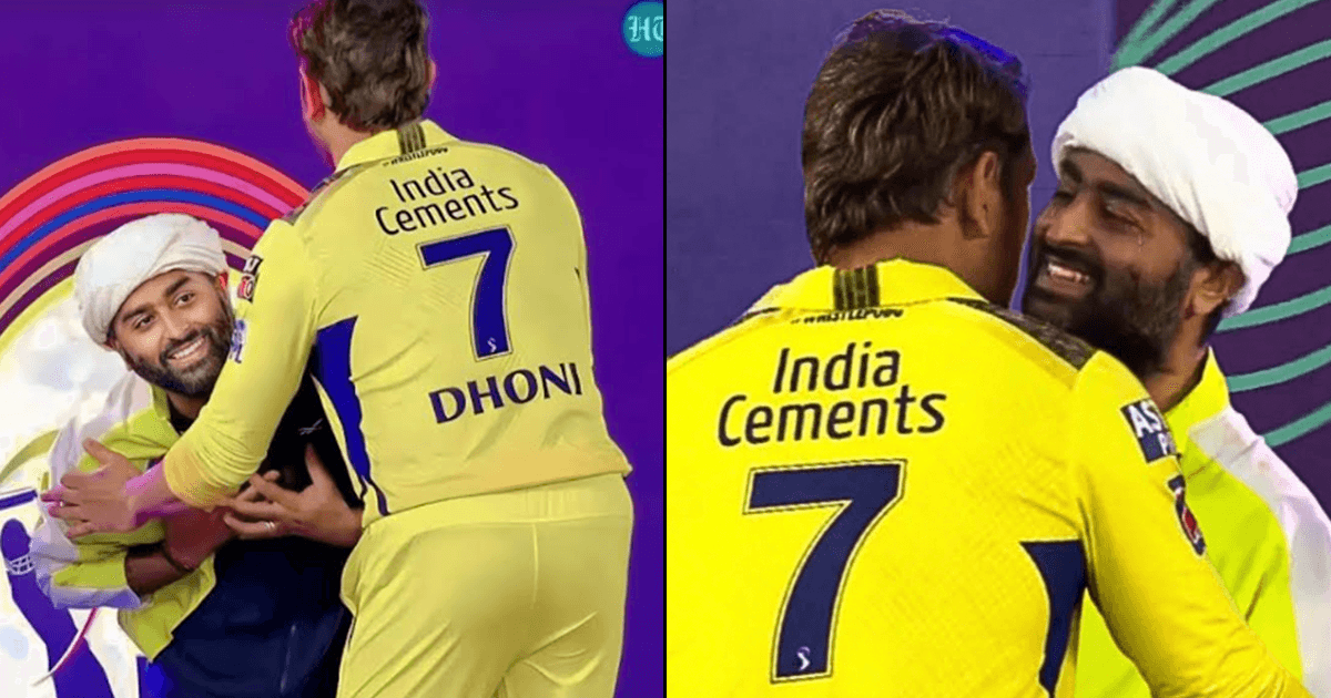 Arijit Singh Touches Dhoni’s Feet At The IPL Ceremony & Fans Can’t Stop Applauding Their Humility