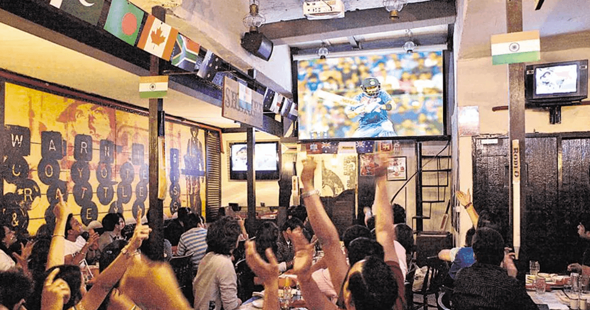 Got No Plans? 14 Places In Delhi-NCR Where You Can Go To Watch World Cup Final Live